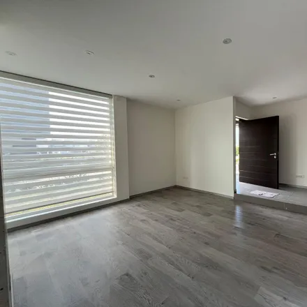 Buy this studio apartment on Tacos in Calle Paseo San Isidro, 52140 Metepec