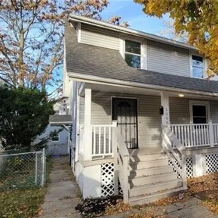 Buy this 3 bed house on 573 Stanton Avenue in Akron, OH 44301