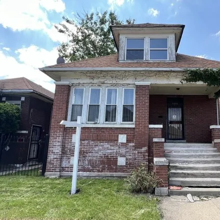 Buy this 6 bed house on 8008 South Aberdeen Street in Chicago, IL 60620