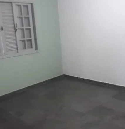 Rent this 2 bed house on Rua Aljubarrota in Rio Grande, São Bernardo do Campo - SP