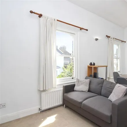 Rent this 3 bed apartment on 93 Frithville Gardens in London, W12 7JQ