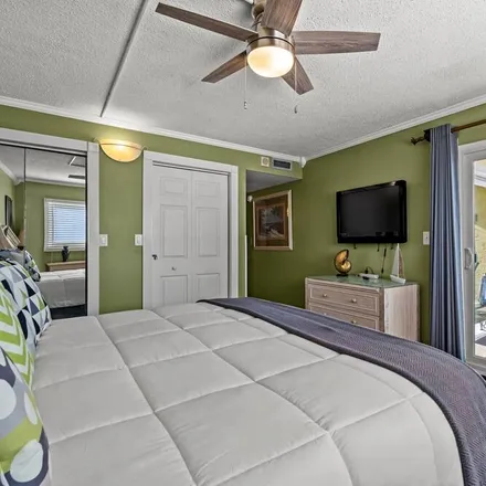 Rent this 3 bed condo on Panama City Beach