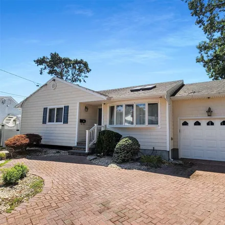 Buy this 2 bed house on 1820 Aetna Place in Merrick, NY 11566