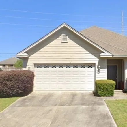 Rent this 3 bed house on 798 Briarcliff Place in Prattville, AL 36066