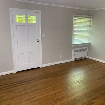 Rent this 4 bed apartment on 131 Henshaw Avenue in Springfield, NJ 07081