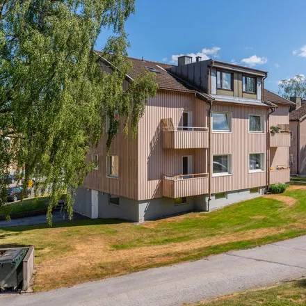 Rent this 3 bed apartment on Utgårdsgatan in 504 46 Borås, Sweden