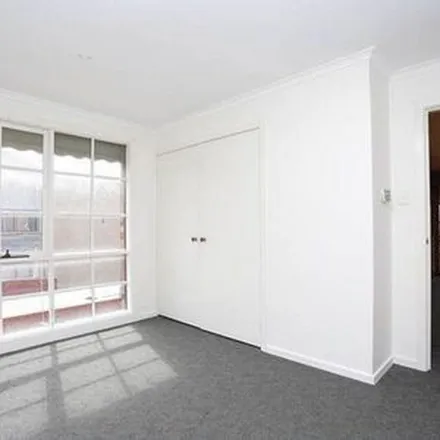 Image 2 - 114 Victoria Avenue, Albert Park VIC 3206, Australia - Apartment for rent