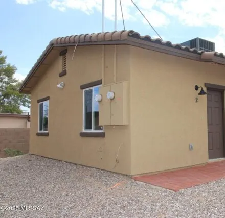 Rent this 2 bed house on 433 E Navajo Rd Unit 2 in Tucson, Arizona