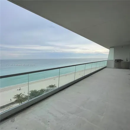 Image 2 - Turnberry Ocean Club Residences, 18501 Collins Avenue, Golden Shores, Sunny Isles Beach, FL 33160, USA - Condo for rent