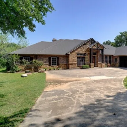 Image 2 - 124 Moonlight Bay Drive, Wise County, TX 76431, USA - House for sale