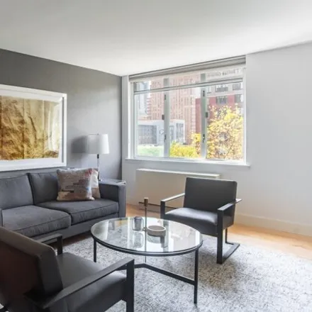 Rent this 3 bed condo on 225 Rector Place in New York, NY 10280