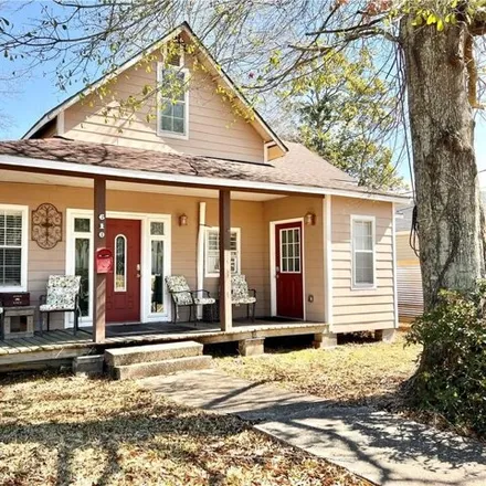 Rent this 3 bed house on 389 West Colorado Street in Hammond, LA 70401
