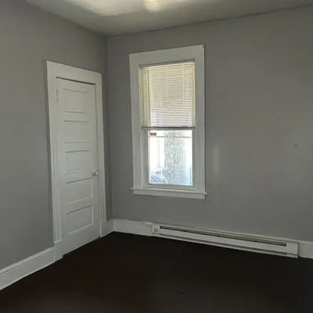 Image 7 - 20 Beatty Street, New Britain, CT 06051, USA - Apartment for rent