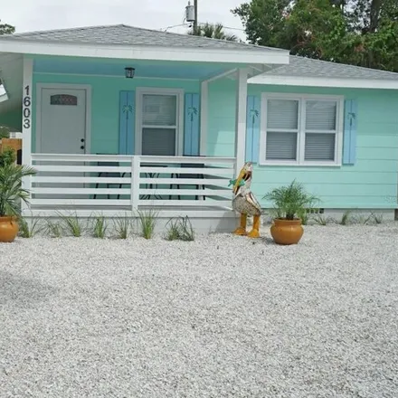 Rent this 2 bed house on 1631 North Osceola Avenue in Clearwater, FL 33755