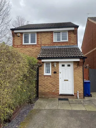 Rent this 3 bed house on Merganser Drive in Bicester, OX26 6UG