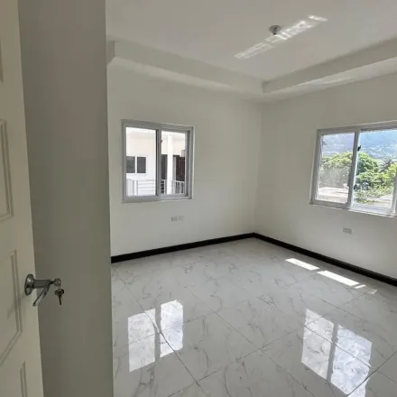 Image 5 - Milford Road, Springfield, Kingston, Jamaica - Apartment for rent