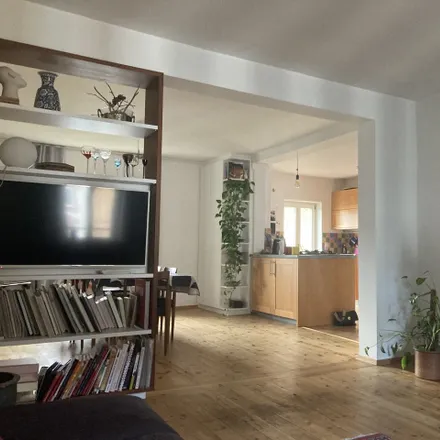 Rent this 2 bed apartment on Burgstraße 126 in 60389 Frankfurt, Germany