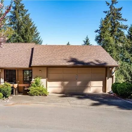 Buy this 2 bed townhouse on 549 Montara Way in Eugene, OR 97405