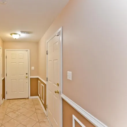 Image 4 - 815 Vauxhall Road, Hyattsville, MD 20785, USA - Townhouse for sale