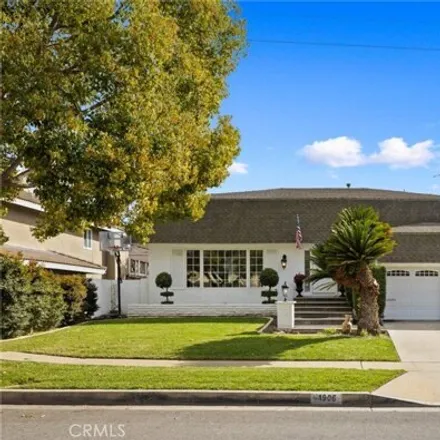 Buy this 4 bed house on 1906 East Avalon Avenue in Santa Ana, CA 92705