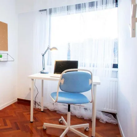 Image 2 - Hospital Nuevo Belén, Calle de José Silva, 28016 Madrid, Spain - Room for rent