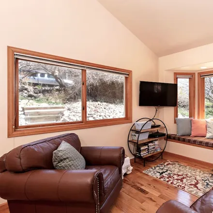 Rent this 3 bed house on Glenwood Springs in CO, 81601