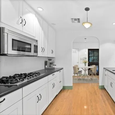 Image 3 - 1030 North Laurel Avenue, West Hollywood, CA 90046, USA - House for rent