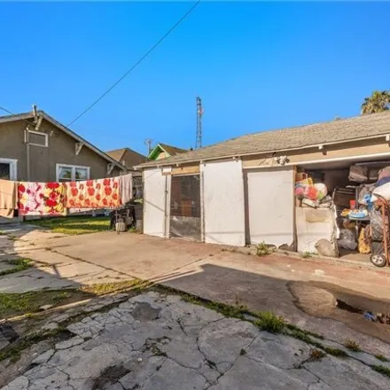 Image 8 - 235 West 51st Street, Los Angeles, CA 90037, USA - House for sale