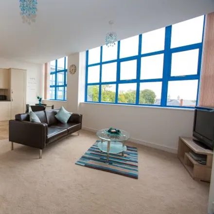 Rent this 3 bed apartment on Clarence Street in Swindon, SN1 2DJ
