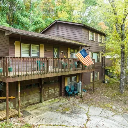 Buy this 6 bed house on 6649 Old Walland Highway in Kinzel Springs, Blount County