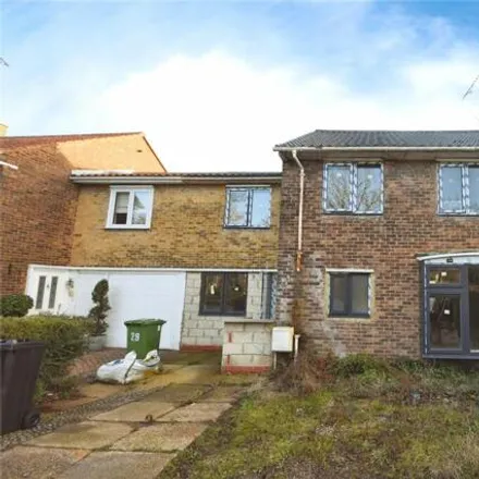 Buy this 4 bed house on Waldegrave in Witchards, Basildon