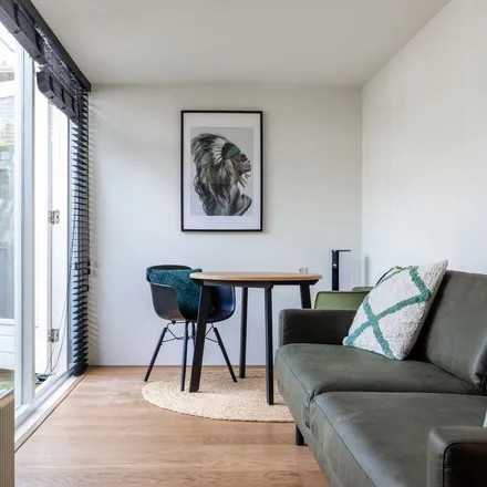 Rent this 4 bed apartment on Sint-Jacobstraat 9 in 3011 DK Rotterdam, Netherlands