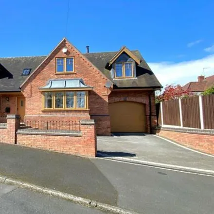 Buy this 3 bed house on Sandy Road in Stourbridge, DY8 3AH