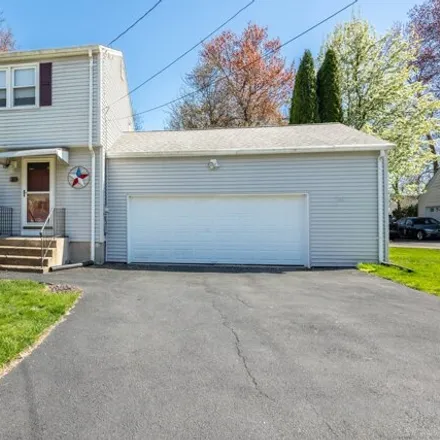 Buy this 3 bed house on 41 Buckingham Street in Newington, CT 06111