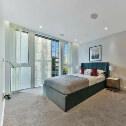 Image 4 - Admiralty House, 150 Vaughan Way, London, E1W 2AH, United Kingdom - Room for rent