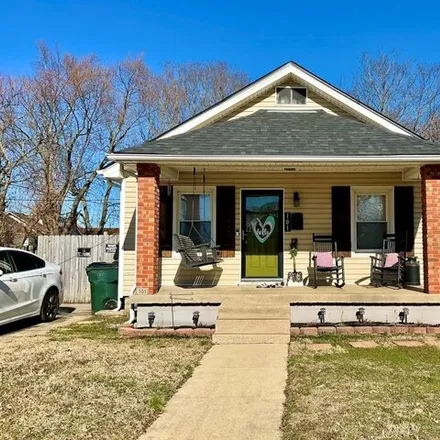 Buy this 2 bed house on 101 Bermuda Avenue in Warrenton, Lexington