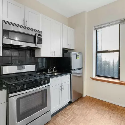 Rent this 3 bed apartment on 619 East 5th Street in New York, NY 10009