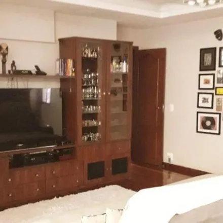 Buy this 4 bed apartment on Chagdud Gonpa Dawa Drolma in Rua Gonçalves Dias 904, Funcionários