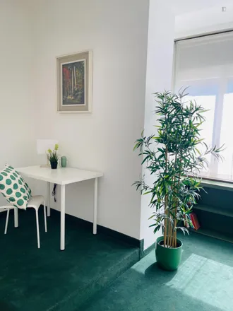 Image 6 - Olona, Viale Coni Zugna 43, 20144 Milan MI, Italy - Room for rent