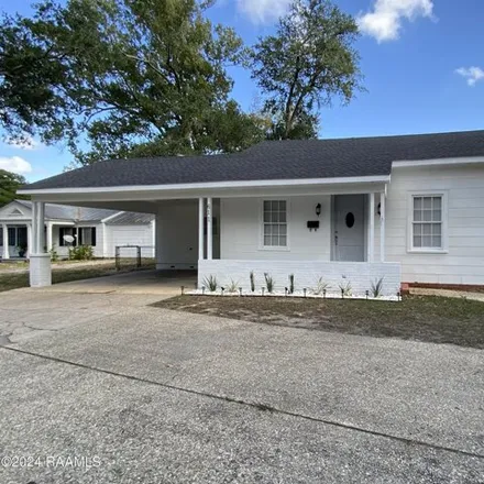 Image 1 - 599 North State Street, Abbeville, LA 70510, USA - House for sale