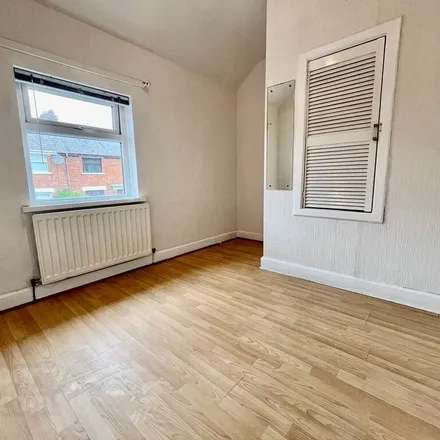 Rent this 2 bed apartment on Sealands Parade in Belfast, BT15 3LX