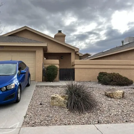 Buy this 3 bed house on 2281 South Don Roser Drive in Las Cruces, NM 88011