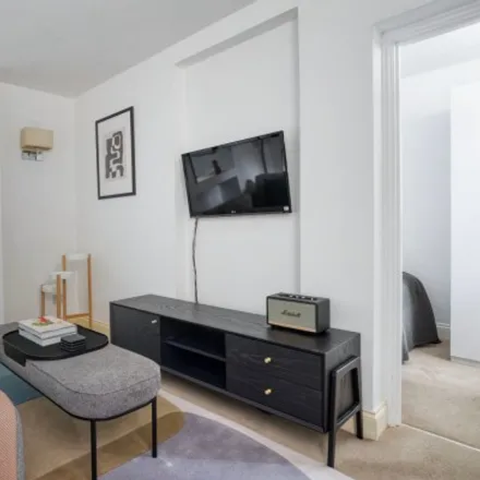 Image 2 - 40b Chagford Street, London, NW1 6QP, United Kingdom - Apartment for rent