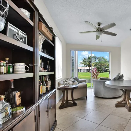 Image 9 - 8713 Northwest 6th Court, Coral Springs, FL 33071, USA - House for sale