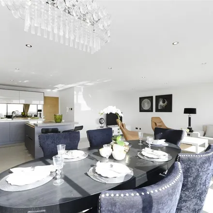 Image 5 - Cresta House, Swiss Terrace, London, NW6 4RR, United Kingdom - Apartment for rent