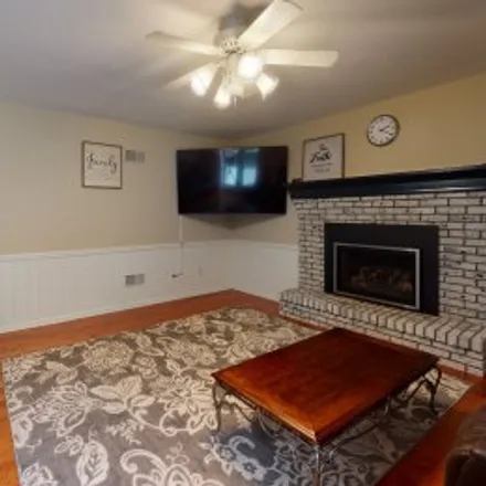 Buy this 4 bed apartment on 3601 Country Club Road in Devonshire, Allentown