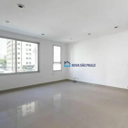 Rent this 3 bed apartment on Viss Cabelereiros Visagistas in Avenida Rouxinol 115, Indianópolis