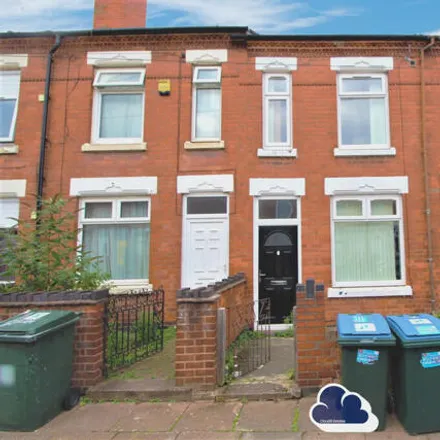 Rent this 4 bed townhouse on 20 St. Margaret Road in Coventry, CV1 2BU