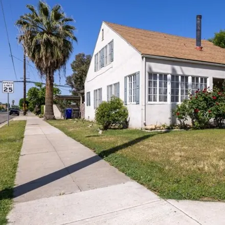 Buy this 4 bed house on 177 East Chestnut Street in Exeter, CA 93221