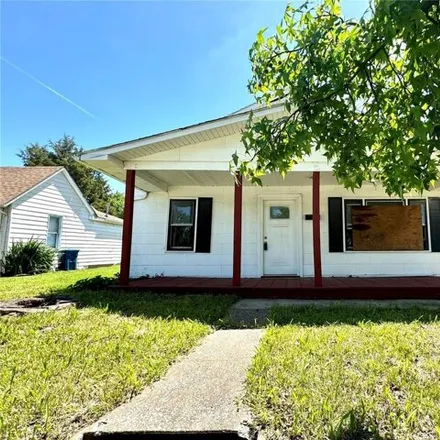 Buy this 3 bed house on 2106 Ohio Ave in Granite City, Illinois